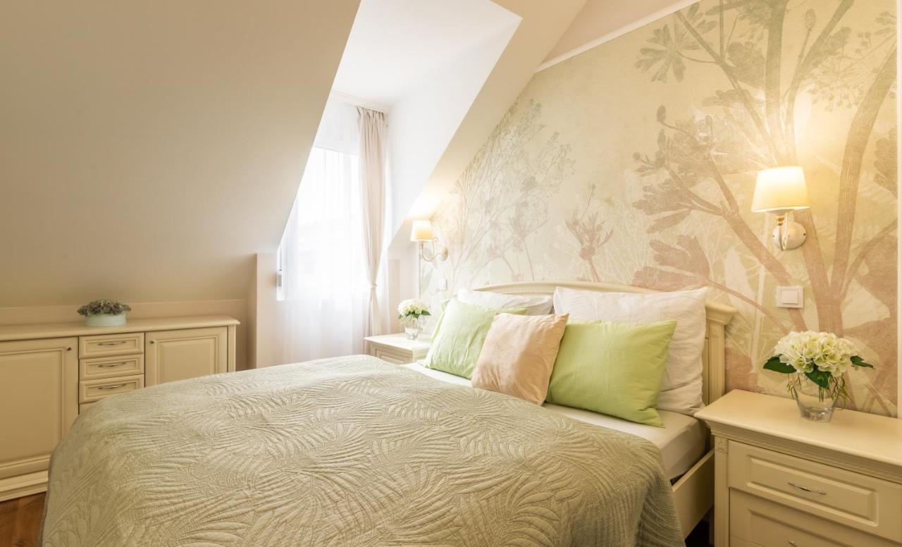 Monarchia Apartman Pearl Mosonmagyaróvár Екстериор снимка
