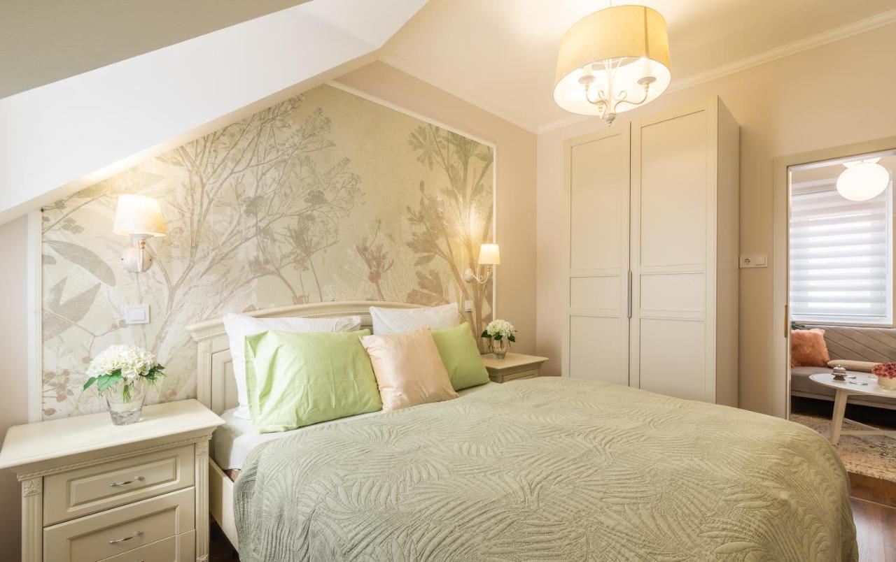 Monarchia Apartman Pearl Mosonmagyaróvár Екстериор снимка