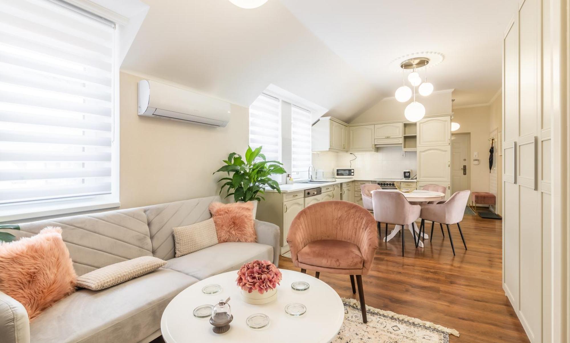Monarchia Apartman Pearl Mosonmagyaróvár Екстериор снимка